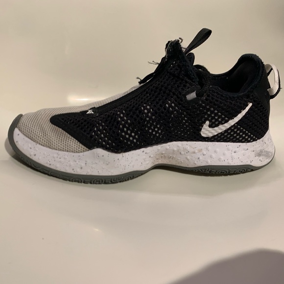Nike PG4 Basketball Shoes- size 8 - Picture 9 of 15